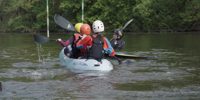 # 10 Atelier Kayak Jspa Mayenne.00 00 12 01.still007