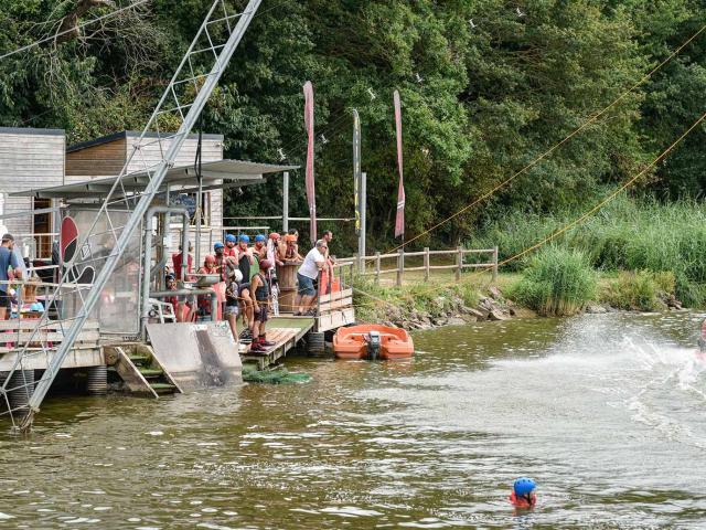 Départ du téléski nautique de La Rincerie